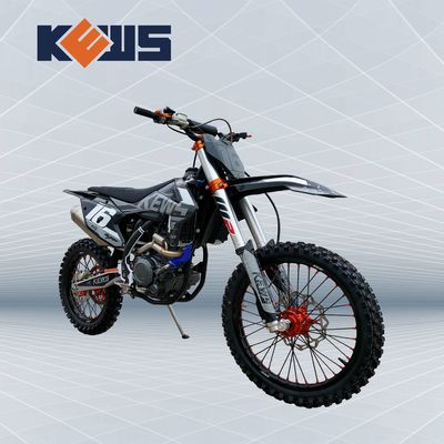 Benelliの双生児カム エンジン120KM/Hを搭載する黒い250CC EnduroのオートバイK16モデル