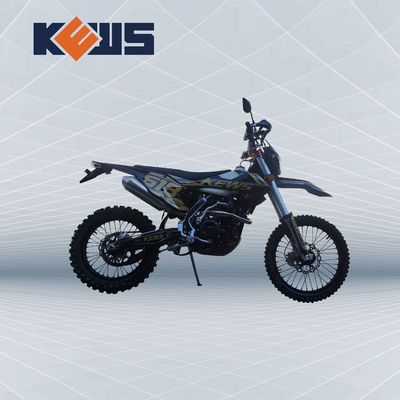金のステッカー300CCのユーロの黒いオートバイ道の土のバイクの4台のオートバイNC300S