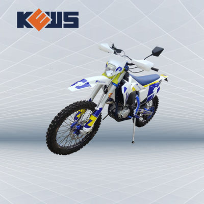 300CC Enduroのオートバイ23kw力エンジンを搭載する対カム4ストロークのEnduroの土のバイク