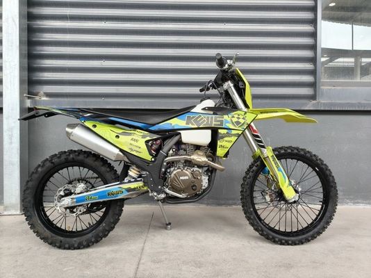 KEWS 176fmn YB300H 4ストローク エンドゥロ K23 とのオフロードパフォーマンス