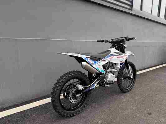 KEWS 175FMN CB300 4T Enduro/Motocross Motorcycle with 271.3ML Piston Displacement Motocross Bike